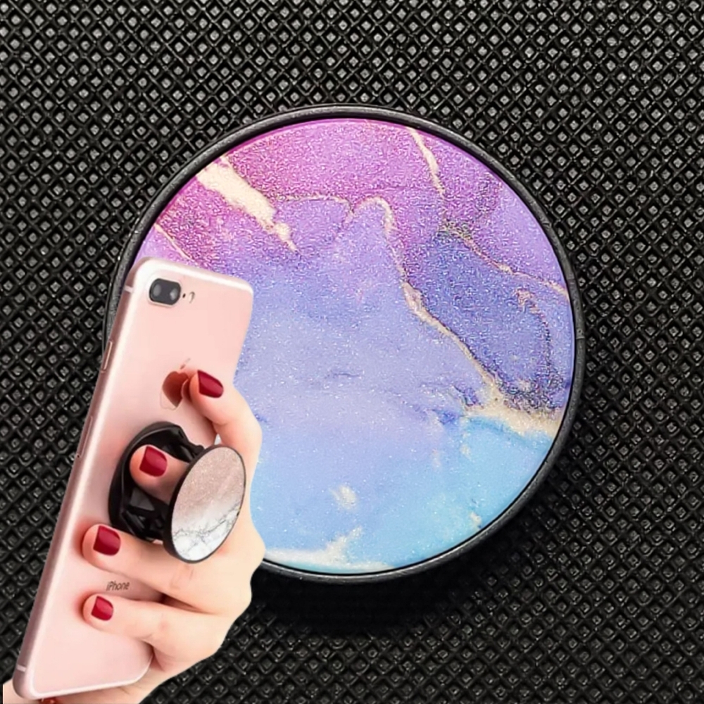 NWOT | 3M Expanding Phone Holder Stand